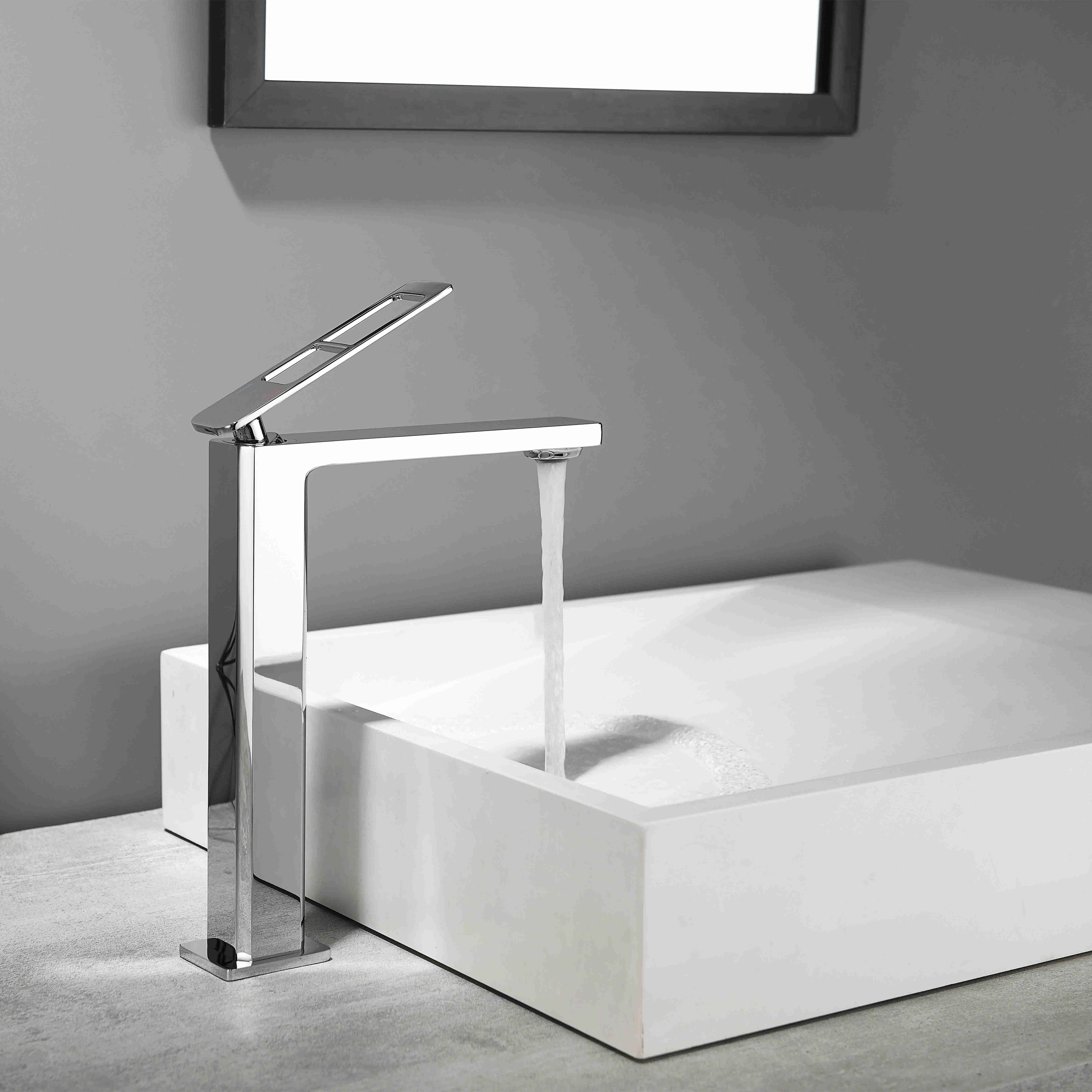 Grifo alto para lavabo 600206CP