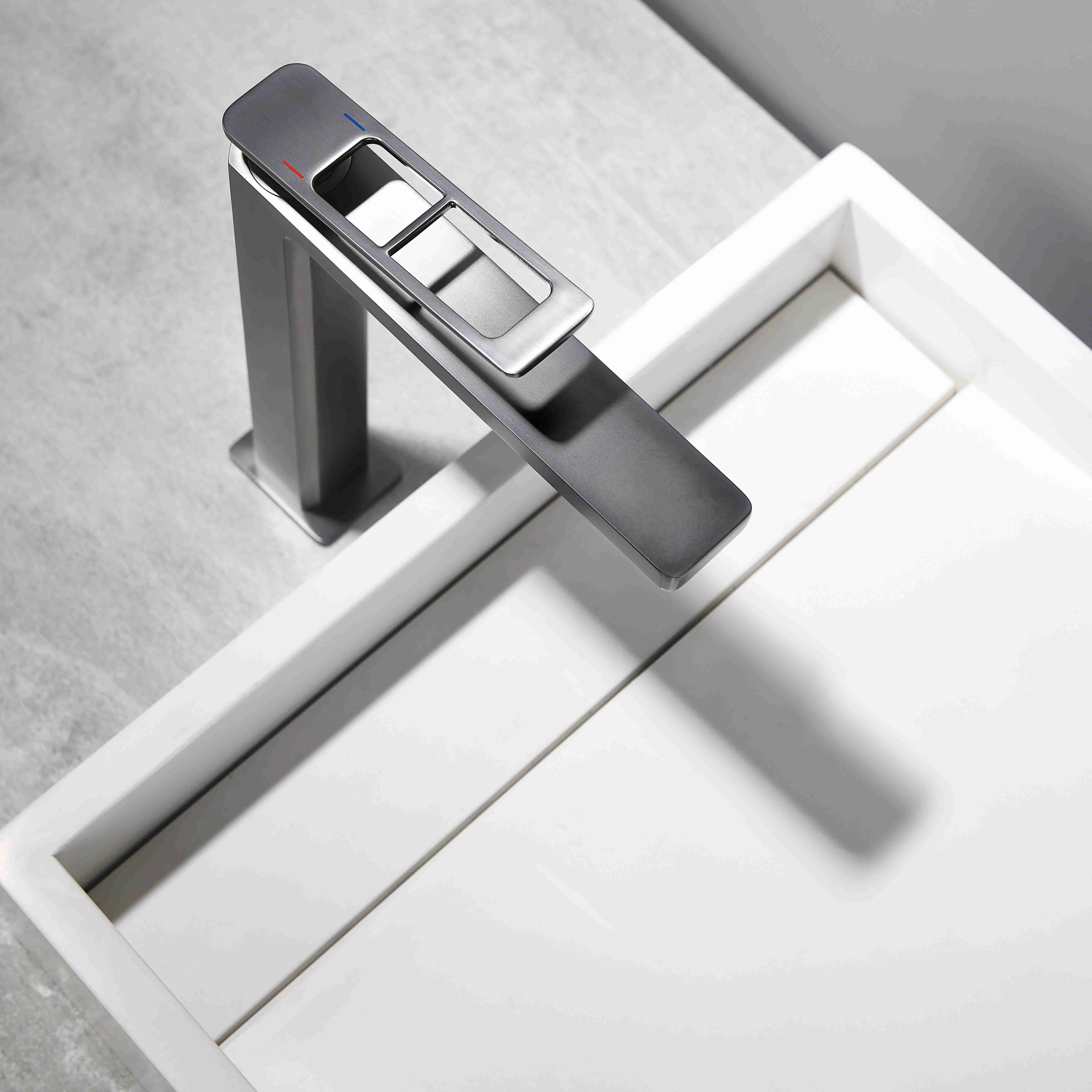 Grifo alto para lavabo 600206GG