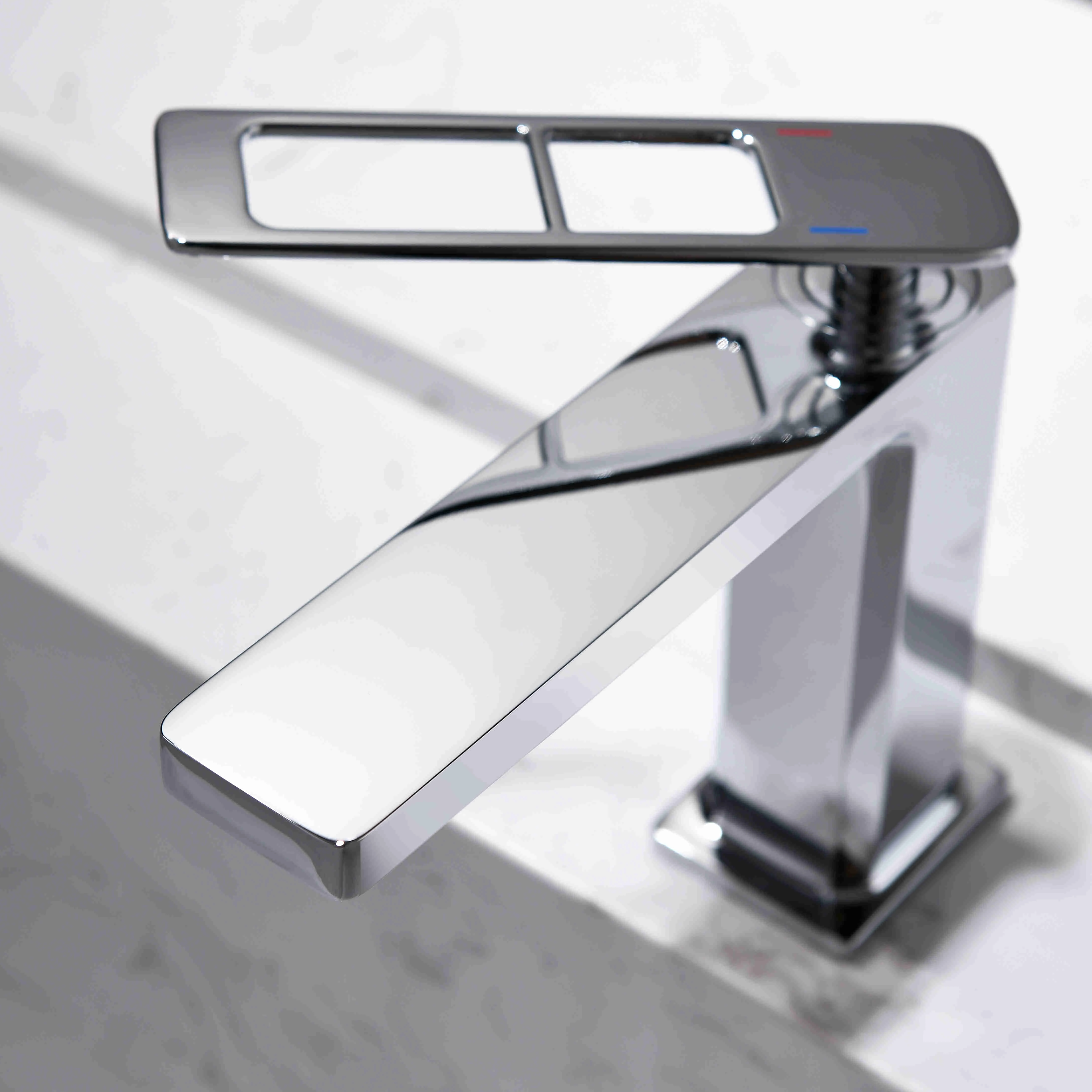 Grifo para lavabo 600205CP
