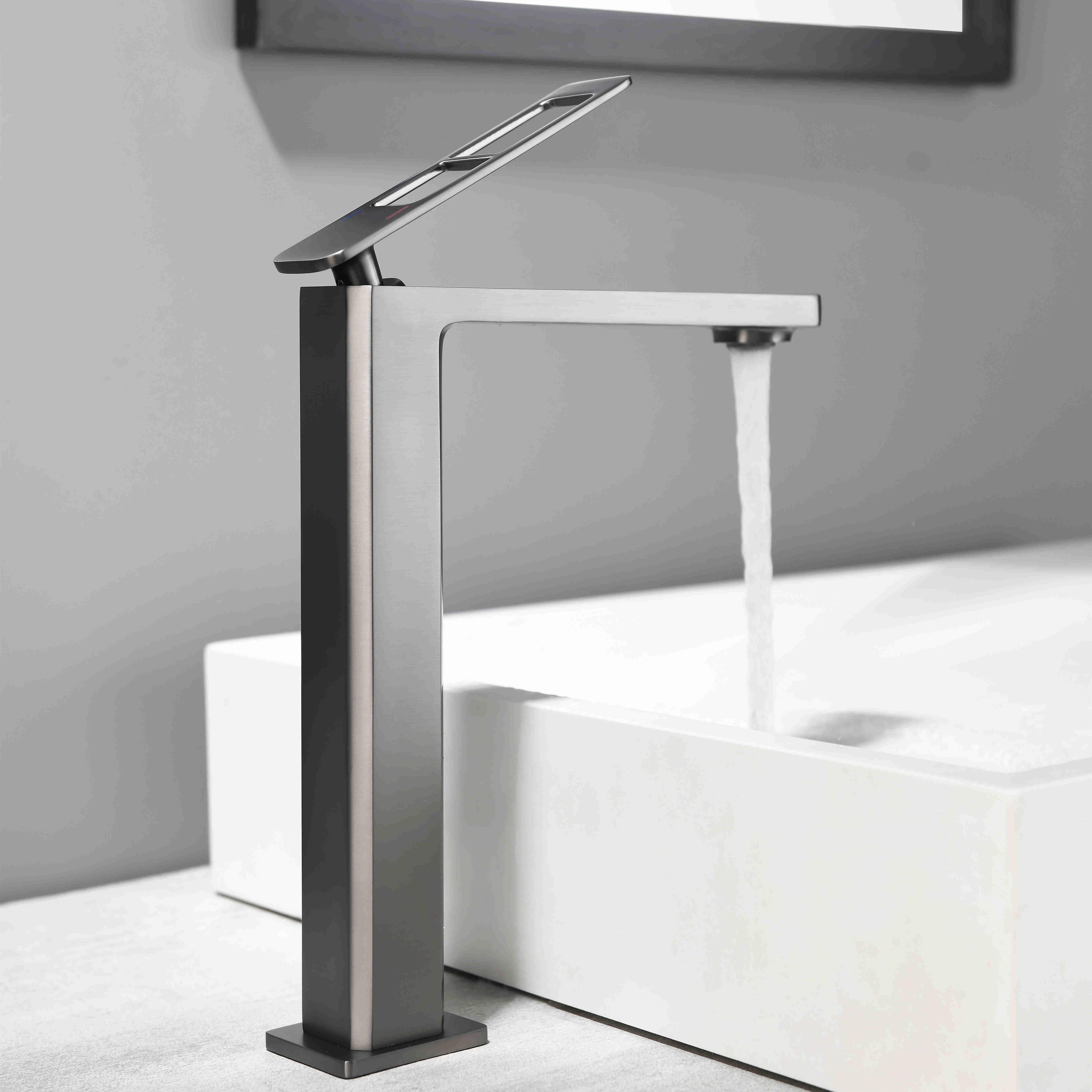 Grifo alto para lavabo 600206GG