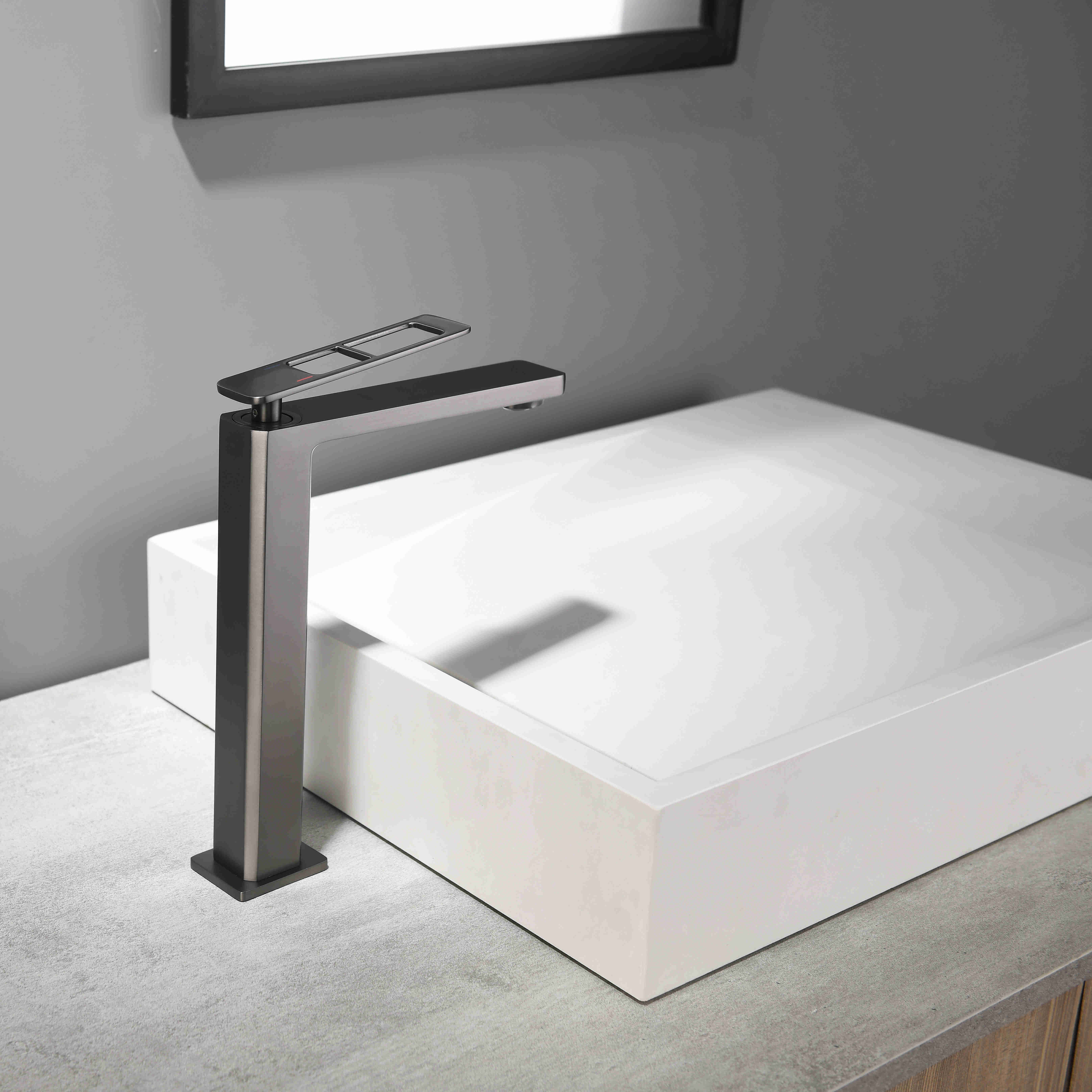 Grifo alto para lavabo 600206GG